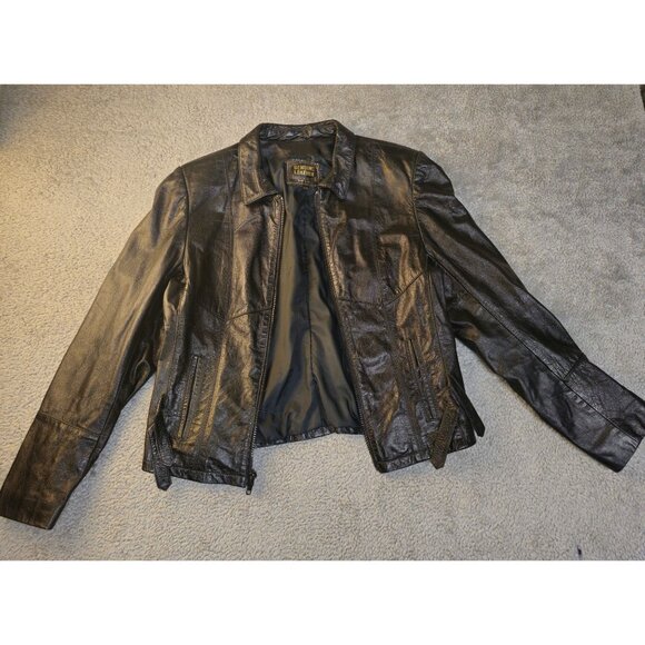 Vintage Genuine Leather Black Jacket With Zipper Closure & Collared Design, 9/10 - Picture 3 of 12